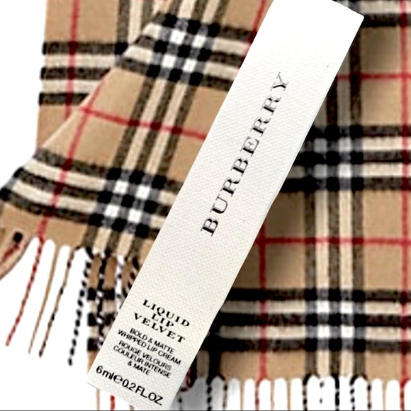 Sale NIB Burberry Military Red Liquid Velvet Lipstick - Picture 7 of 13